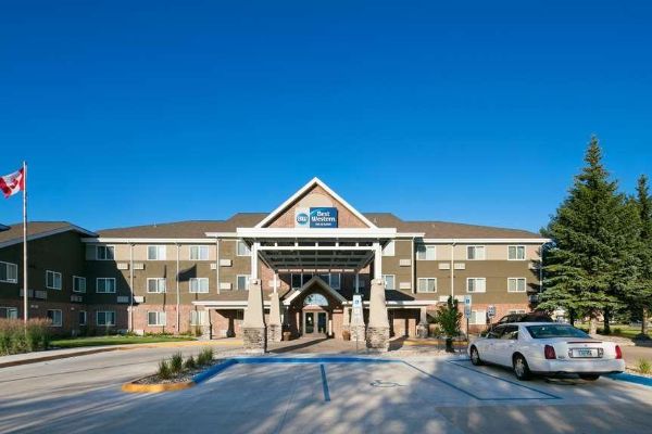 BEST WESTERN HARVEST INN AND S (Grand Forks)